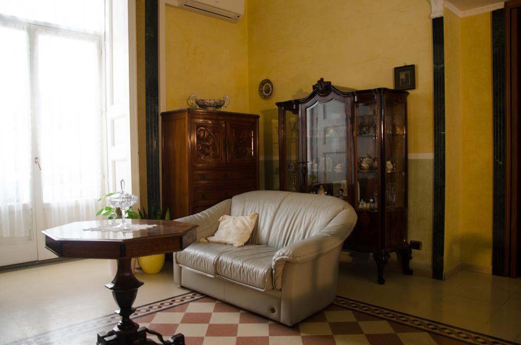 B&B Centrale Salerno Luaran gambar
