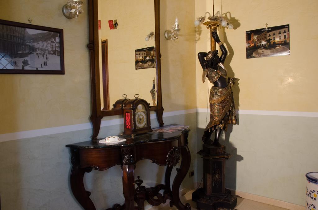 B&B Centrale Salerno Luaran gambar