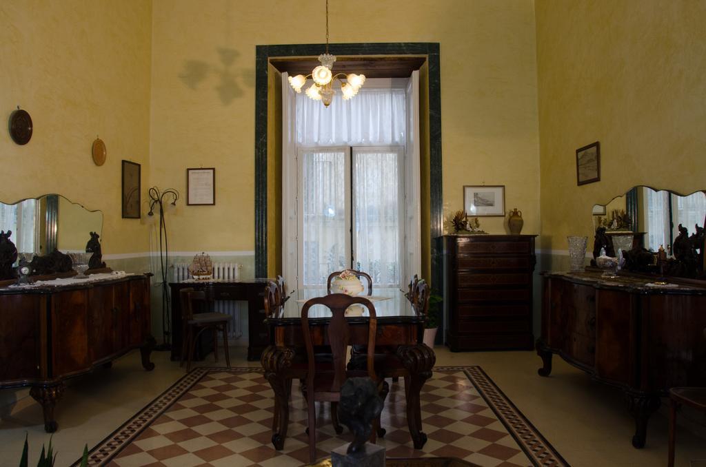 B&B Centrale Salerno Luaran gambar