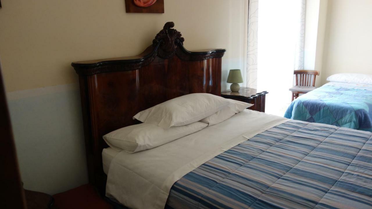 B&B Centrale Salerno Luaran gambar